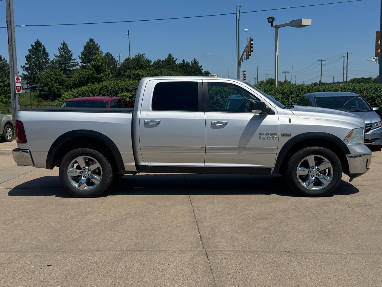 RAM 1500 4WD Crew Cab 140.5" Big Horn 2013
