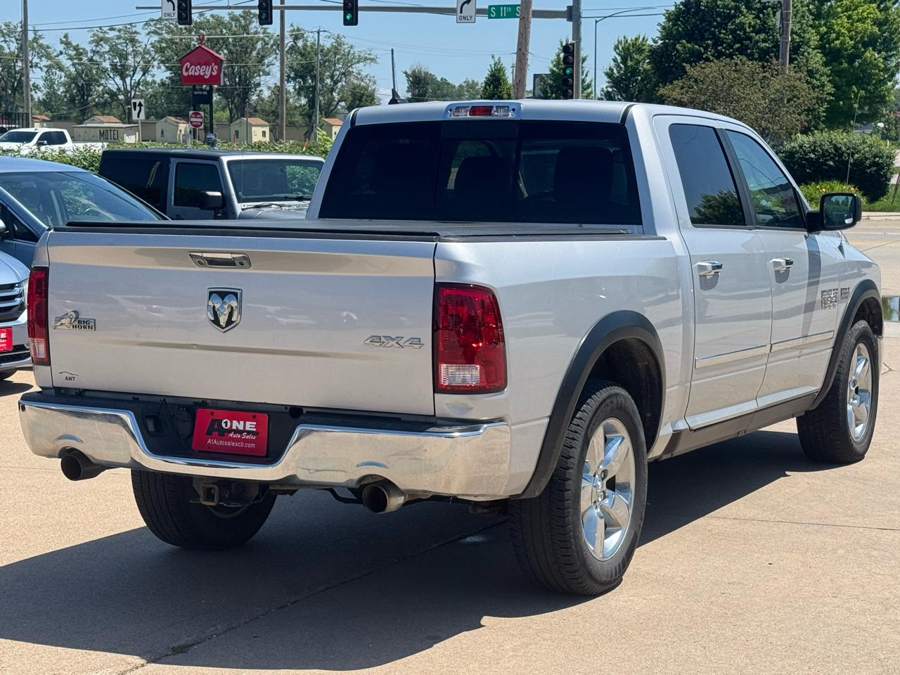 RAM 1500 4WD Crew Cab 140.5" Big Horn 2013