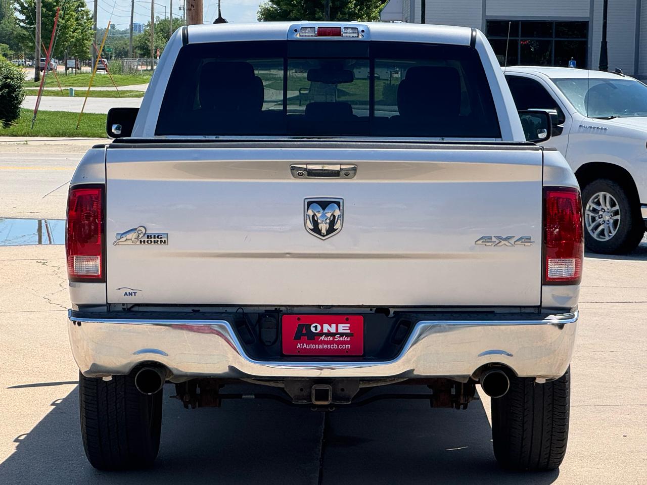 RAM 1500 4WD Crew Cab 140.5" Big Horn 2013