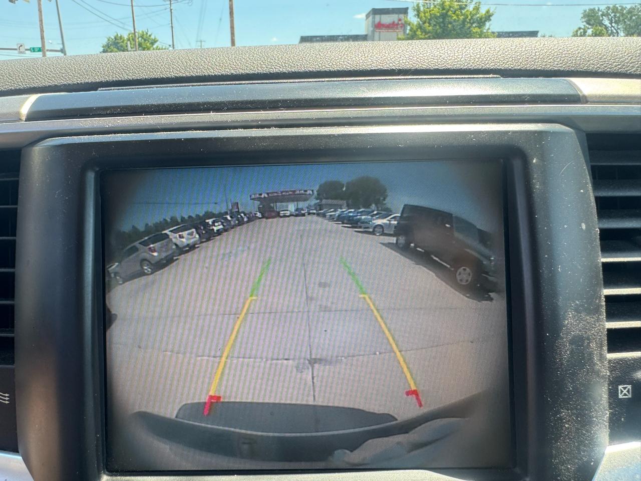 RAM 1500 4WD Crew Cab 140.5" Big Horn 2013