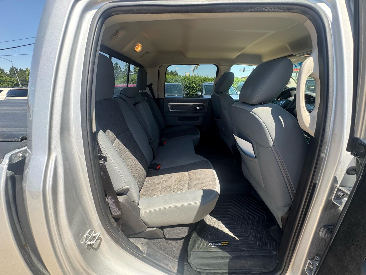 RAM 1500 4WD Crew Cab 140.5" Big Horn 2013