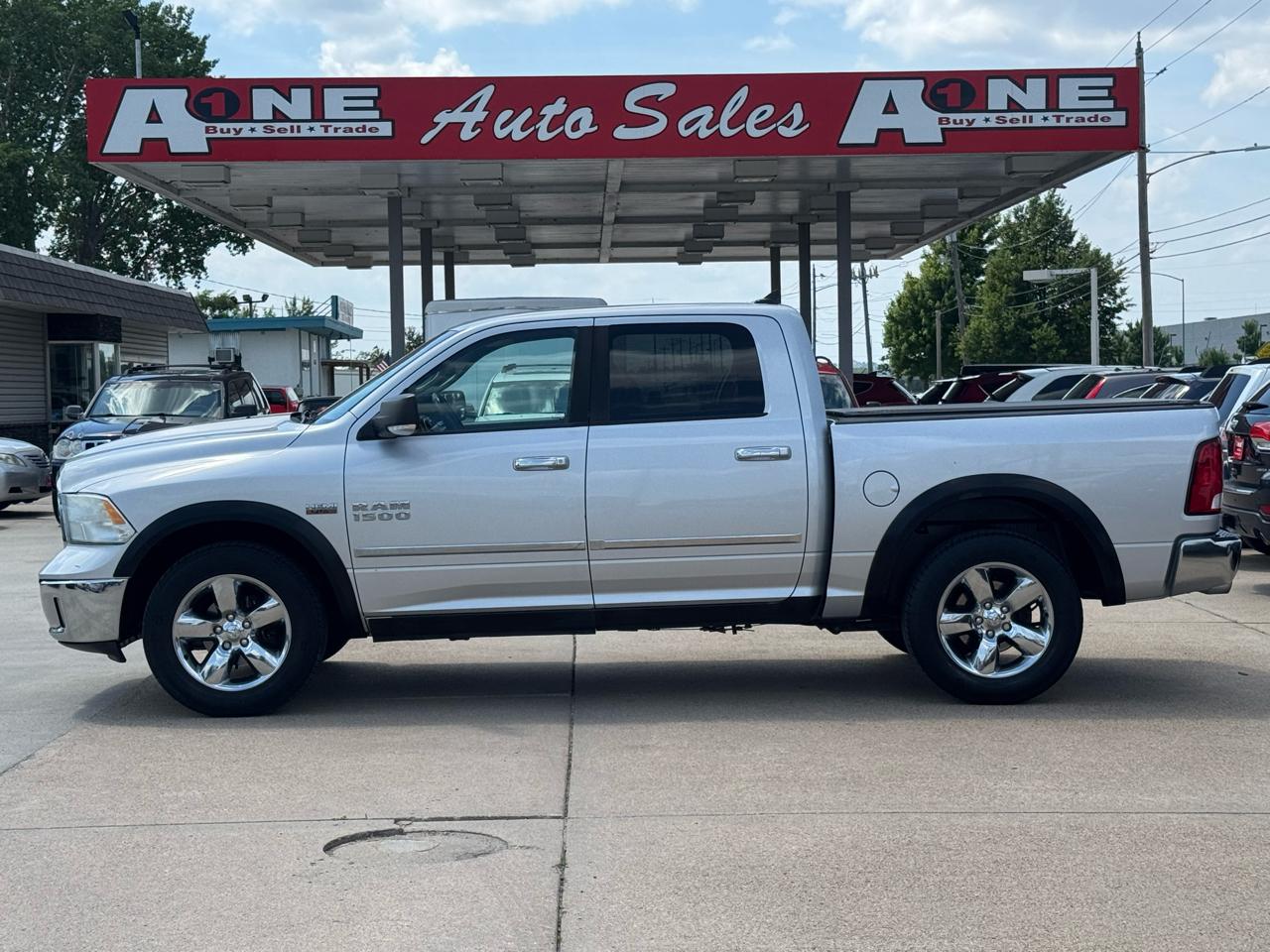 RAM 1500 4WD Crew Cab 140.5" Big Horn 2013