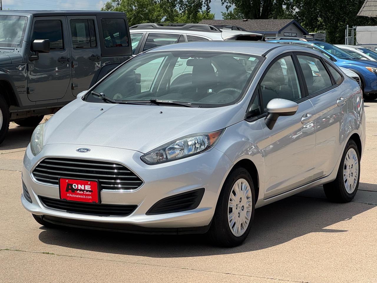Ford Fiesta 4dr Sdn S 2015