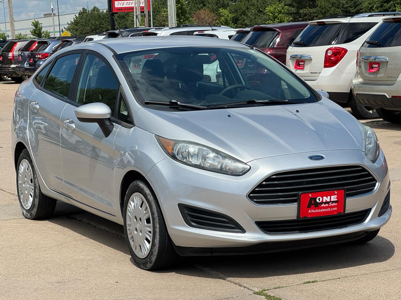 Ford Fiesta 4dr Sdn S 2015