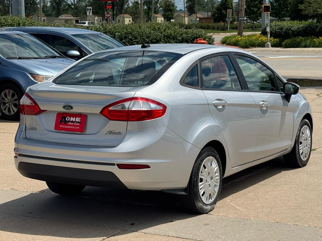 Ford Fiesta 4dr Sdn S 2015