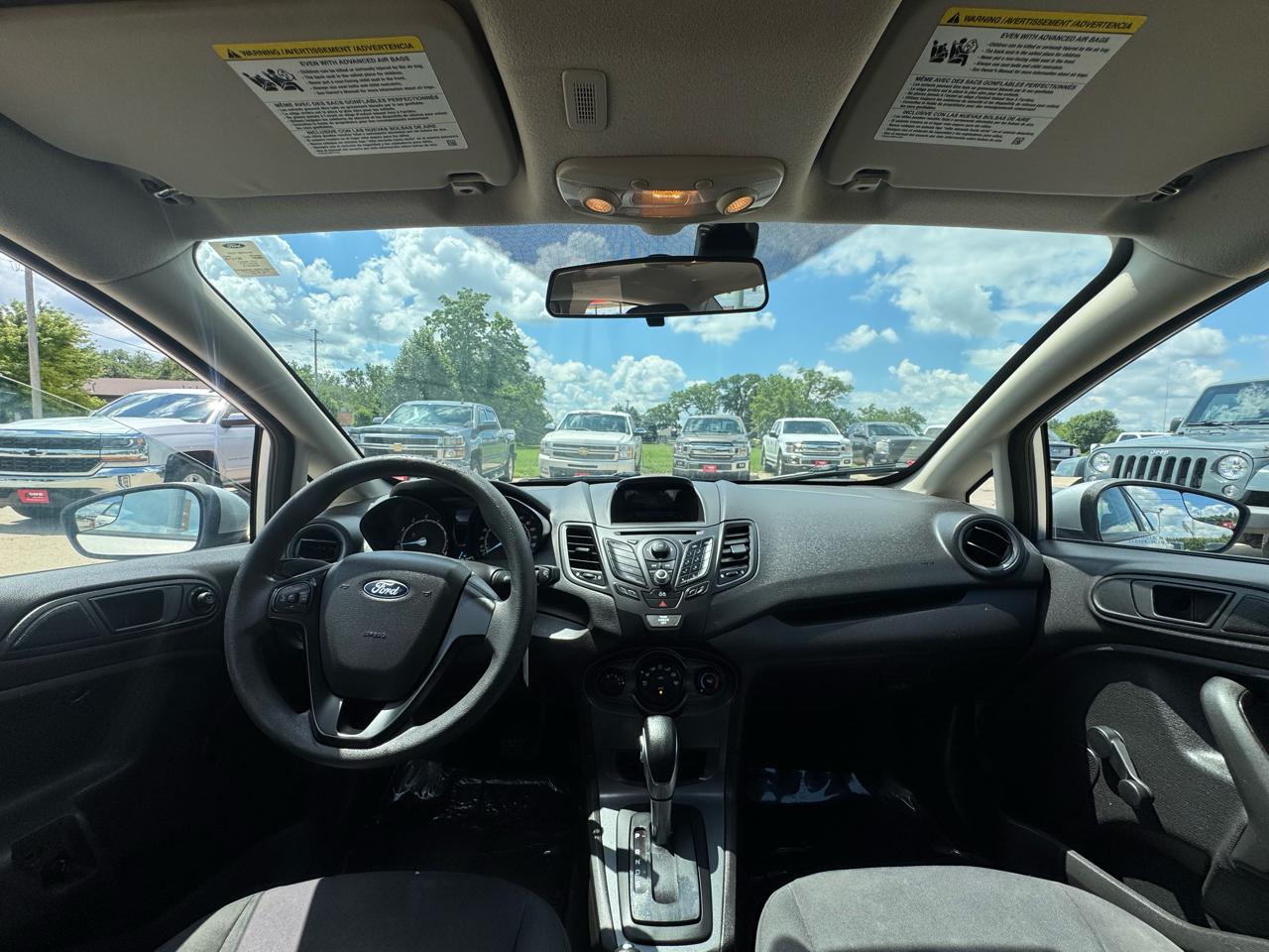 Ford Fiesta 4dr Sdn S 2015