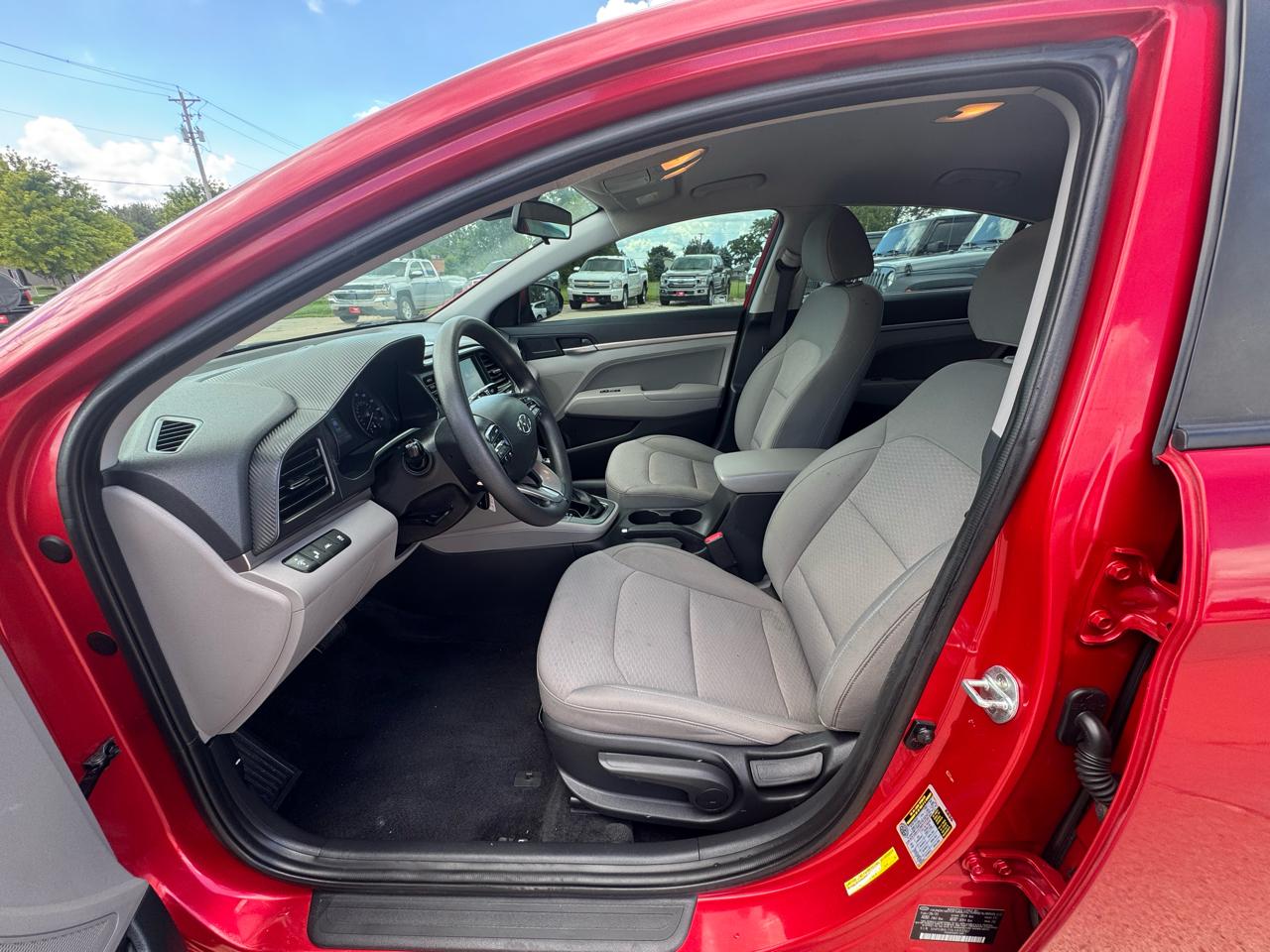 Hyundai Elantra SEL IVT 2020