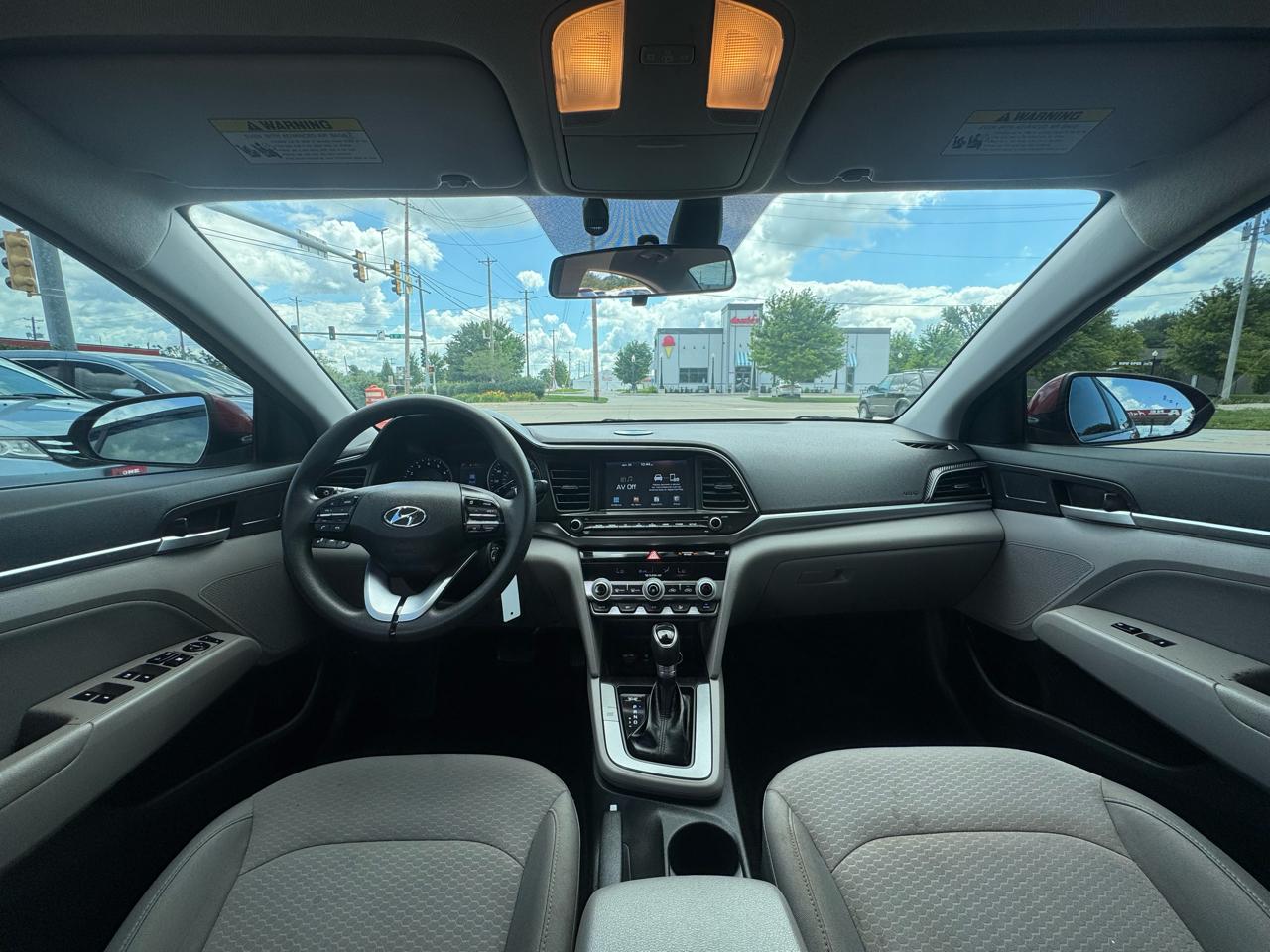 Hyundai Elantra SEL IVT 2020