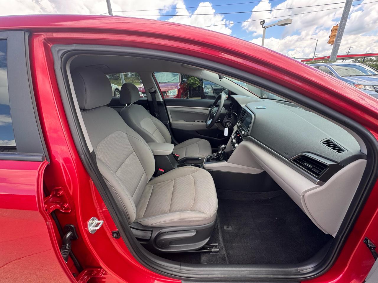 Hyundai Elantra SEL IVT 2020