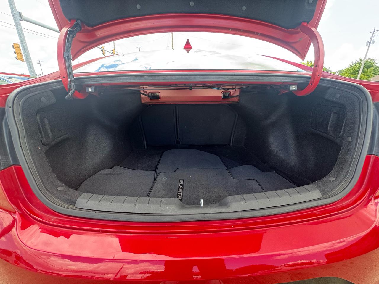 Hyundai Elantra SEL IVT 2020