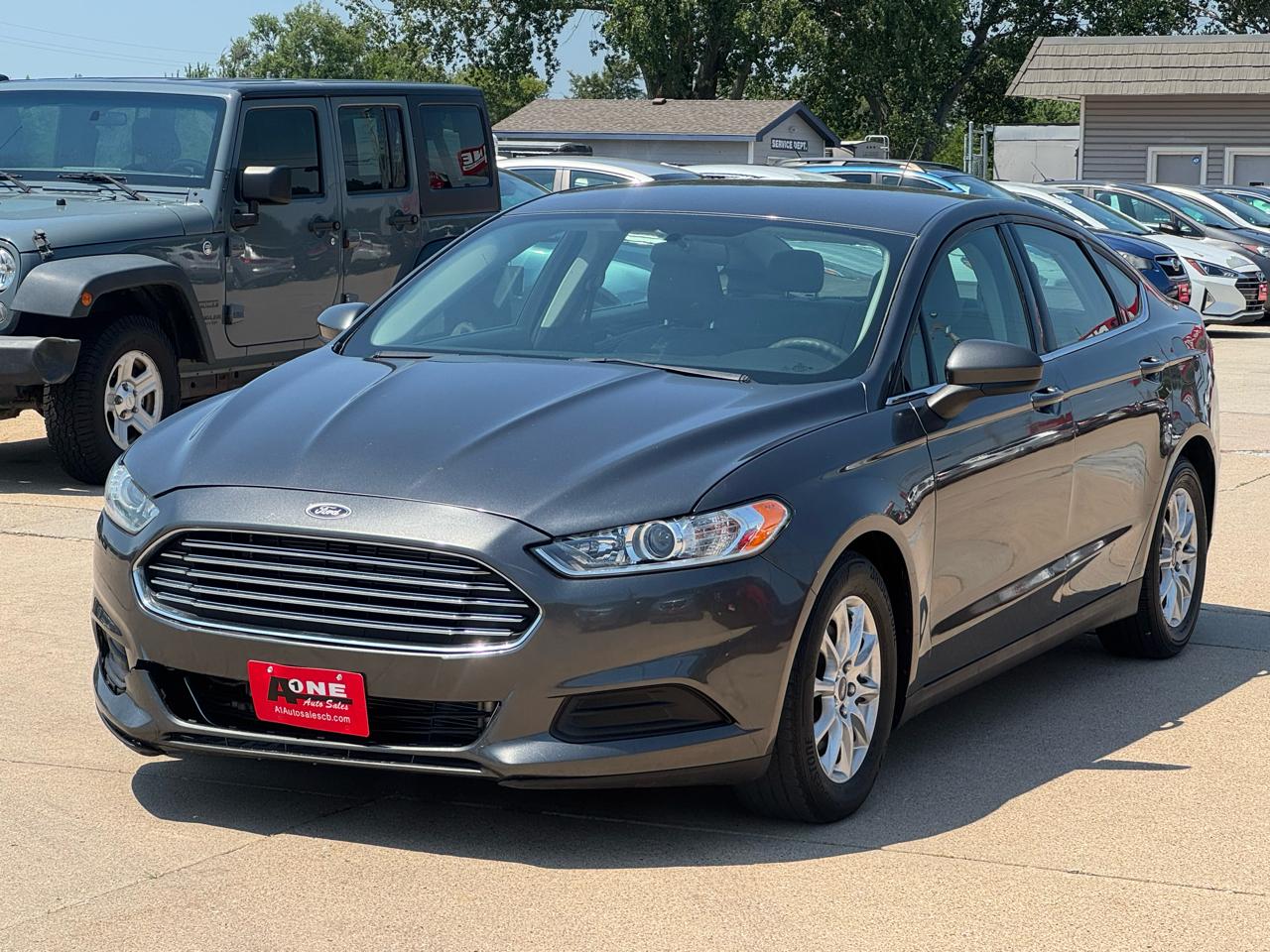 Ford Fusion 4dr Sdn S FWD 2016