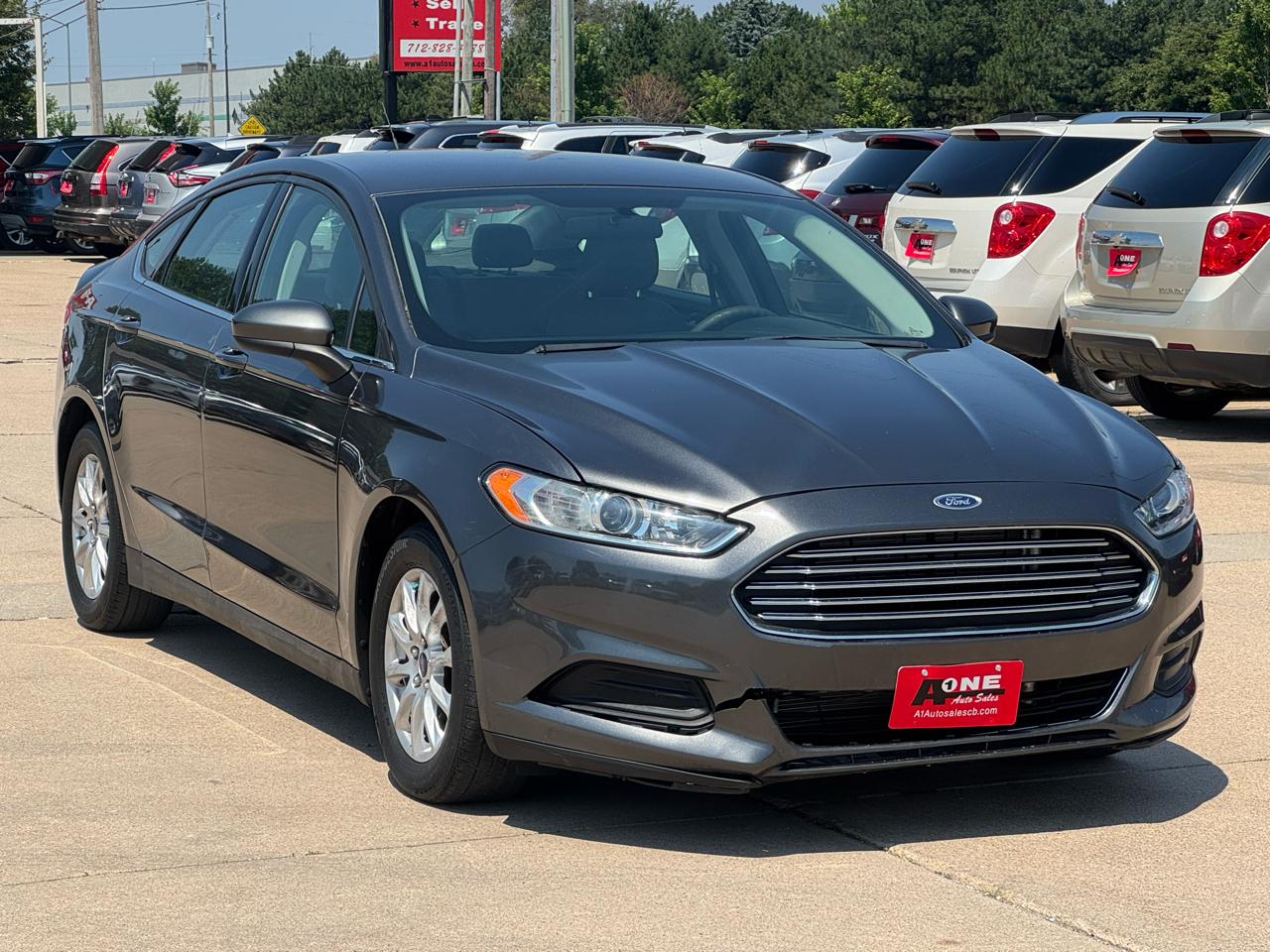 Ford Fusion 4dr Sdn S FWD 2016