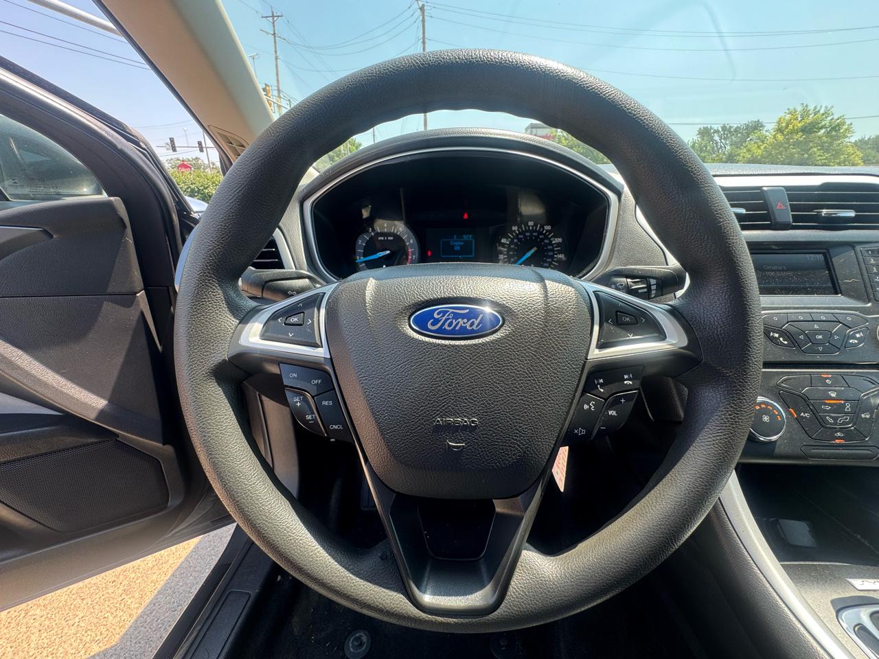 Ford Fusion 4dr Sdn S FWD 2016
