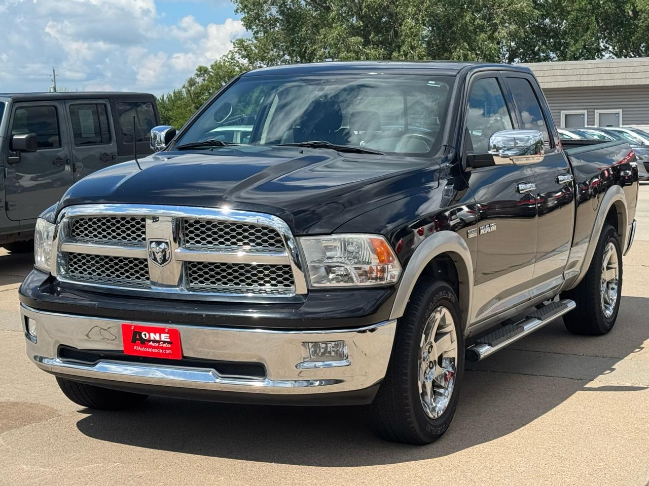 Dodge Ram 1500 4WD Quad Cab 140.5" Laramie 2009
