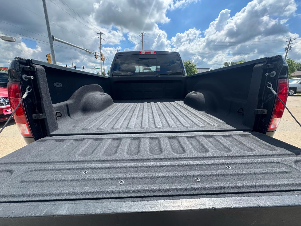 Dodge Ram 1500 4WD Quad Cab 140.5" Laramie 2009