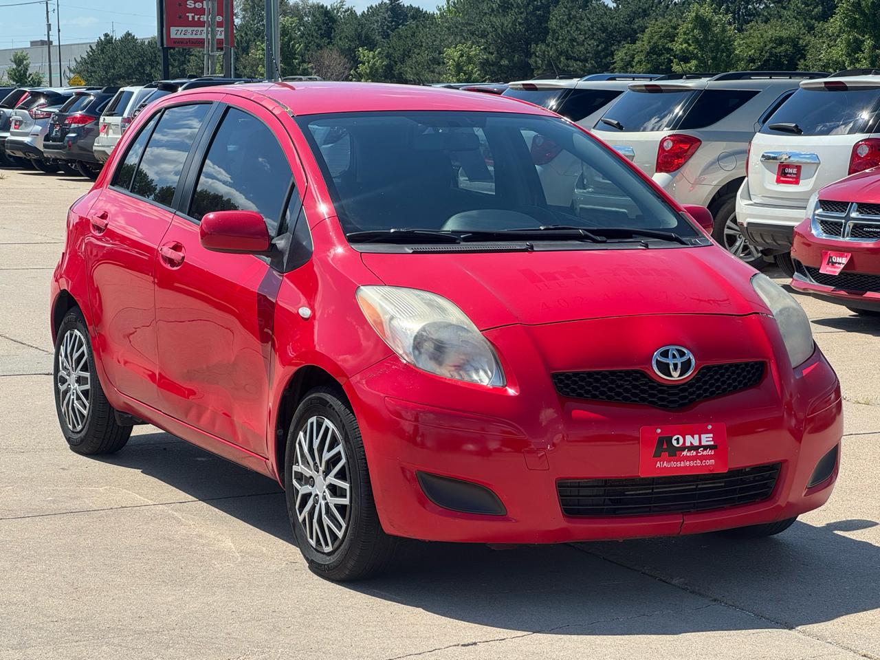Toyota Yaris 5dr LB Man (Natl) 2010