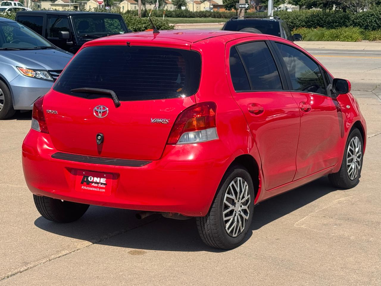 Toyota Yaris 5dr LB Man (Natl) 2010