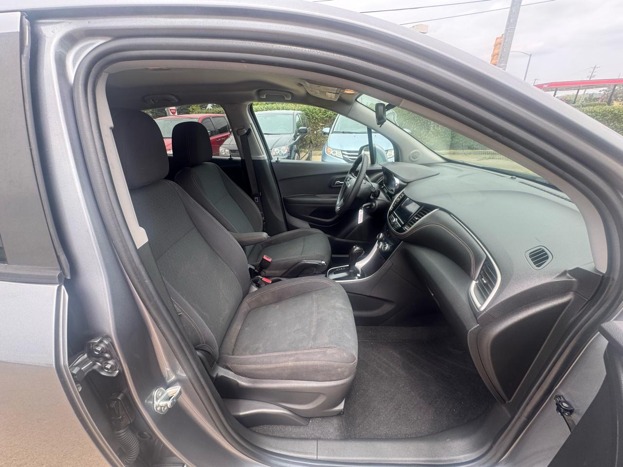 Chevrolet Trax FWD 4dr LS 2020