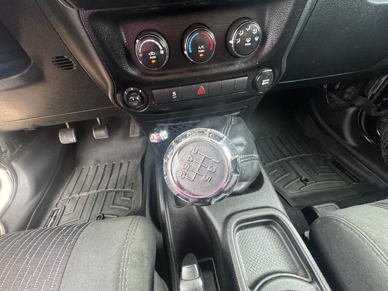 Jeep Wrangler 4WD 2dr Sport 2011