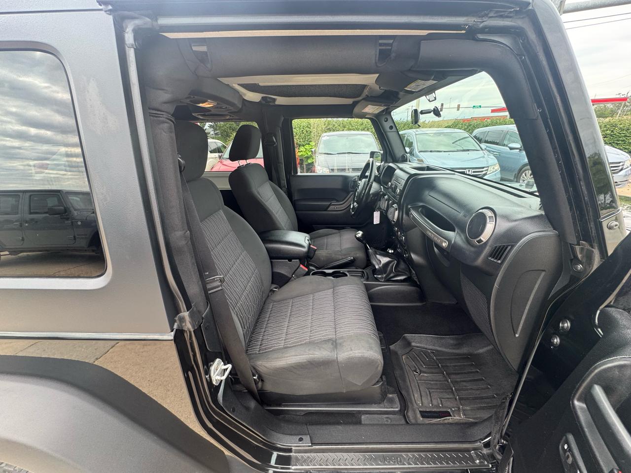 Jeep Wrangler 4WD 2dr Sport 2011