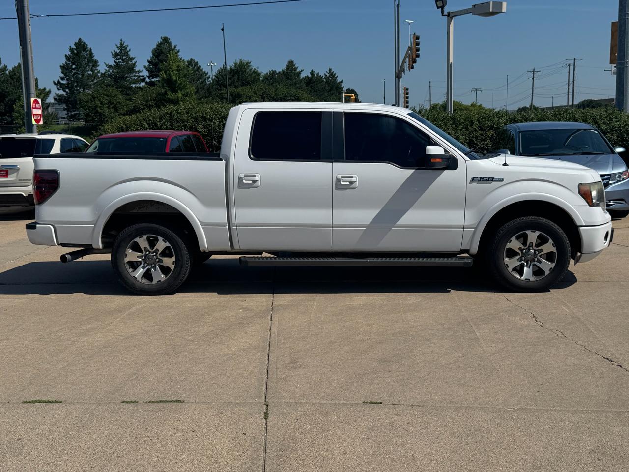 Ford F-150 2WD SuperCrew 145" Platinum 2013