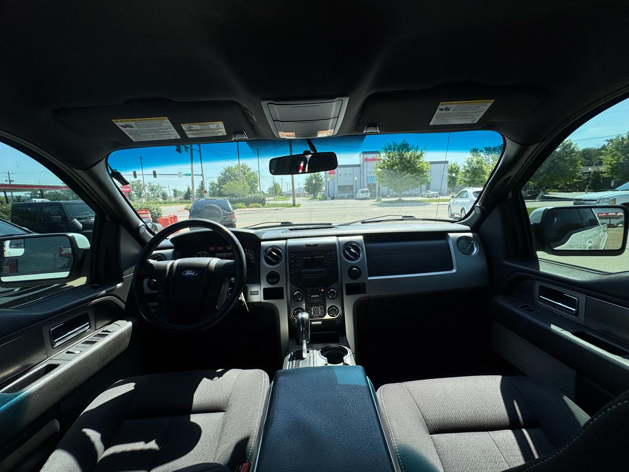 Ford F-150 2WD SuperCrew 145" Platinum 2013