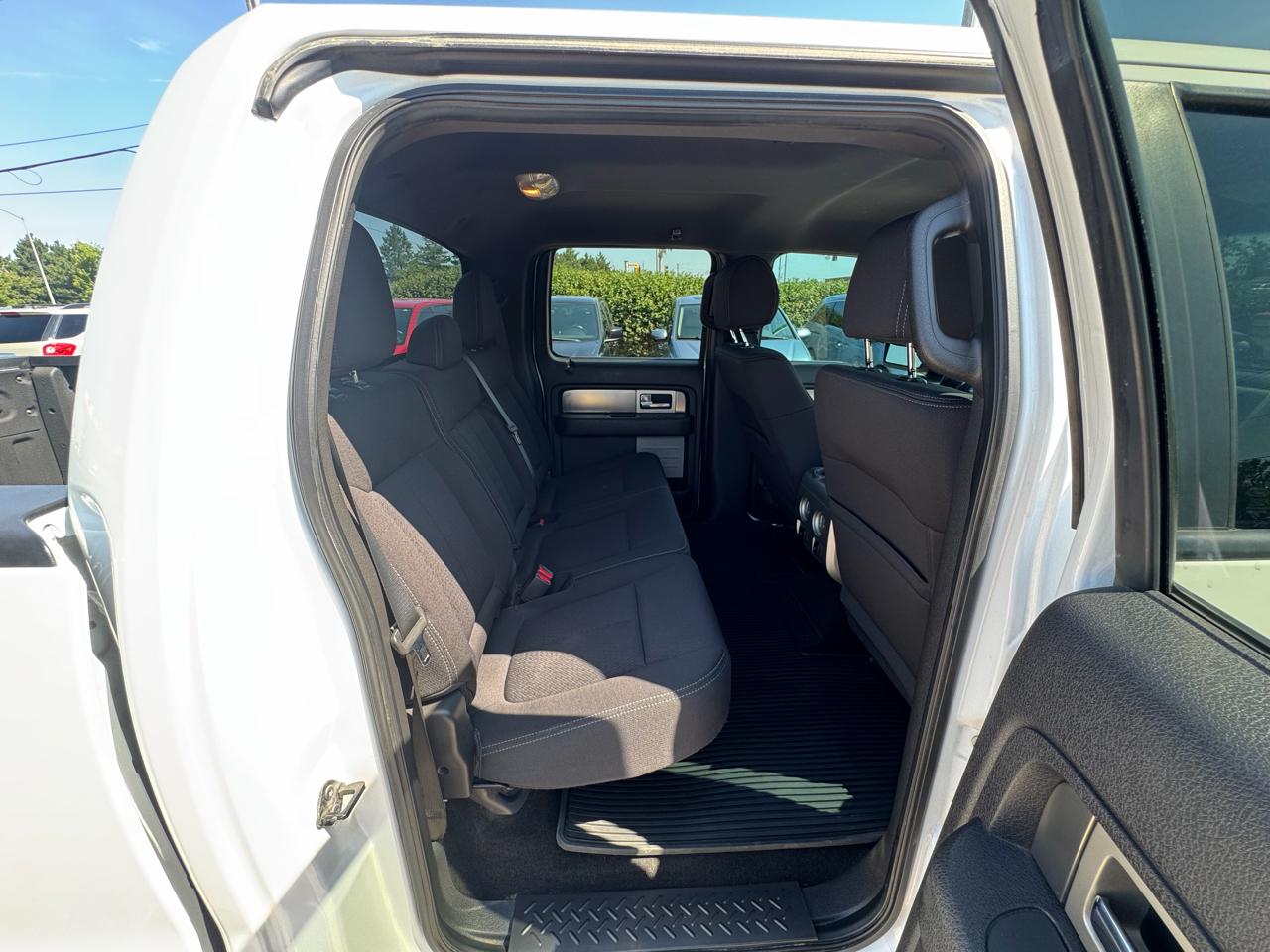 Ford F-150 2WD SuperCrew 145" Platinum 2013