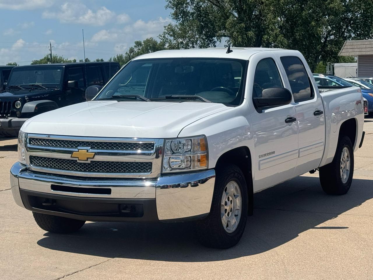 Chevrolet Silverado 1500 4WD Crew Cab 143.5" LT 2012
