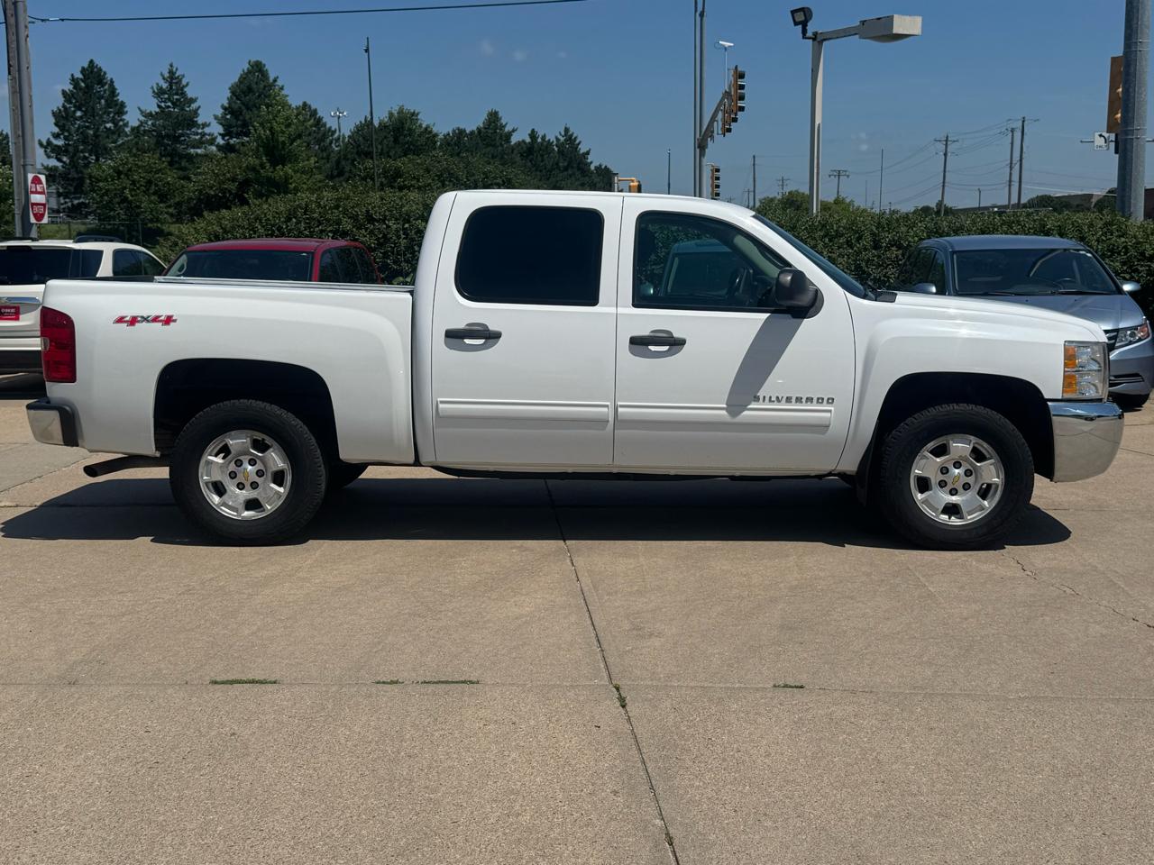 Chevrolet Silverado 1500 4WD Crew Cab 143.5" LT 2012