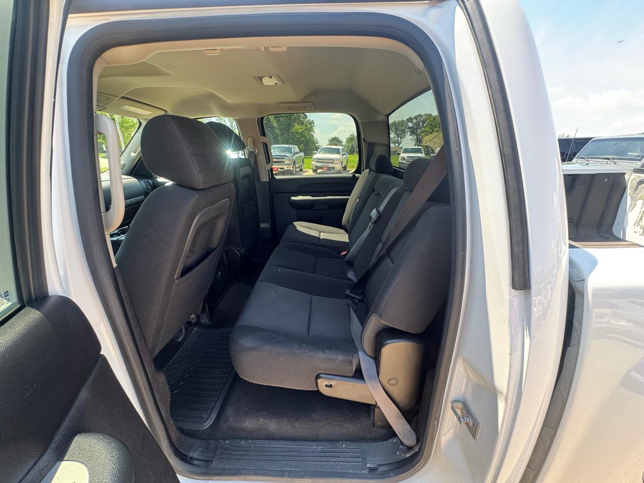 Chevrolet Silverado 1500 4WD Crew Cab 143.5" LT 2012