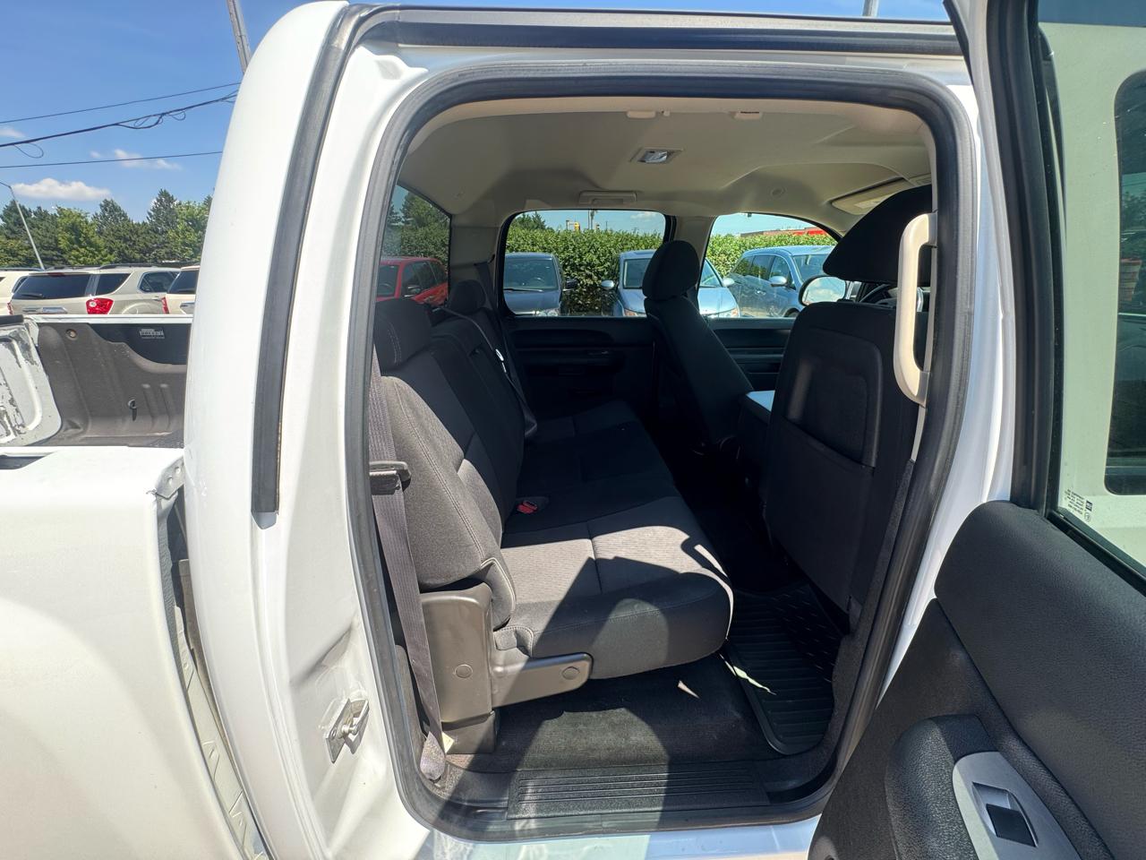 Chevrolet Silverado 1500 4WD Crew Cab 143.5" LT 2012