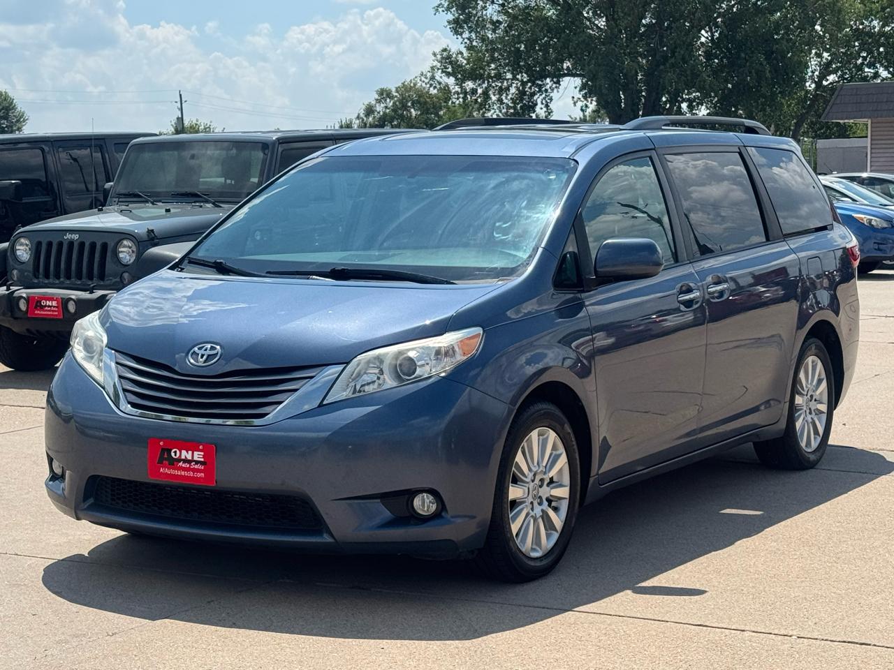 Toyota Sienna  2015