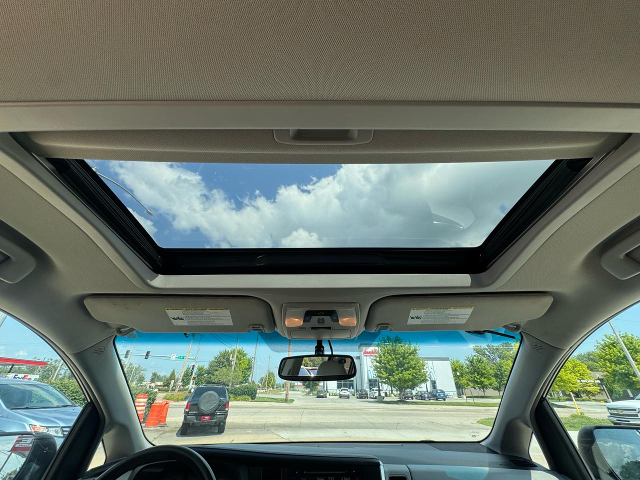 Toyota Sienna  2015