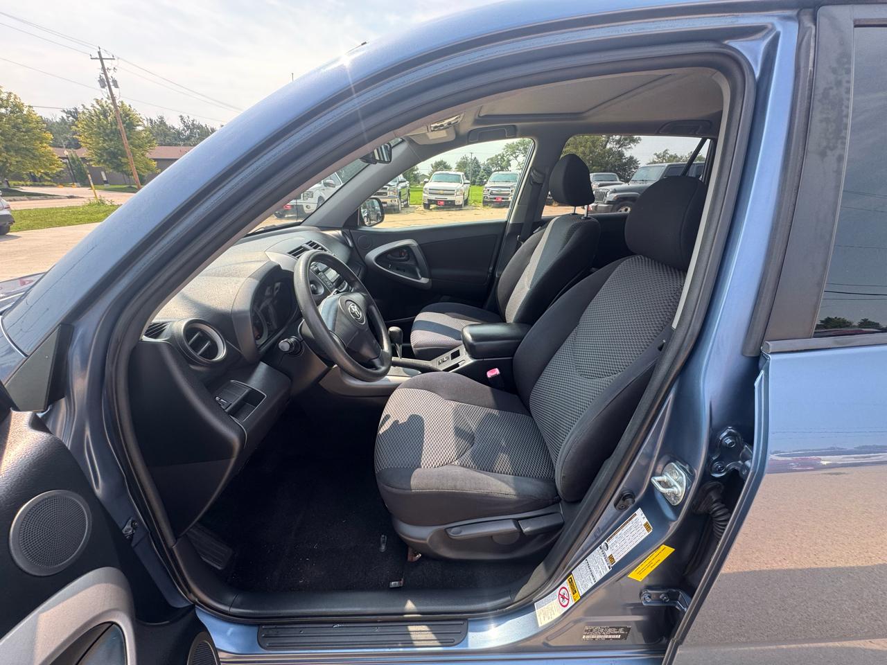 Toyota RAV4 4WD 4dr 4-cyl 4-Spd AT Sport (Natl) 2008