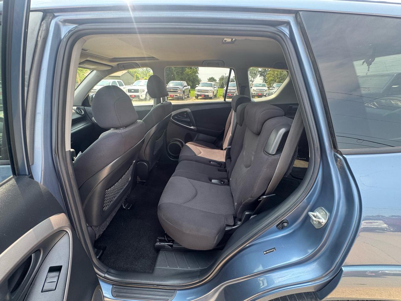 Toyota RAV4 4WD 4dr 4-cyl 4-Spd AT Sport (Natl) 2008