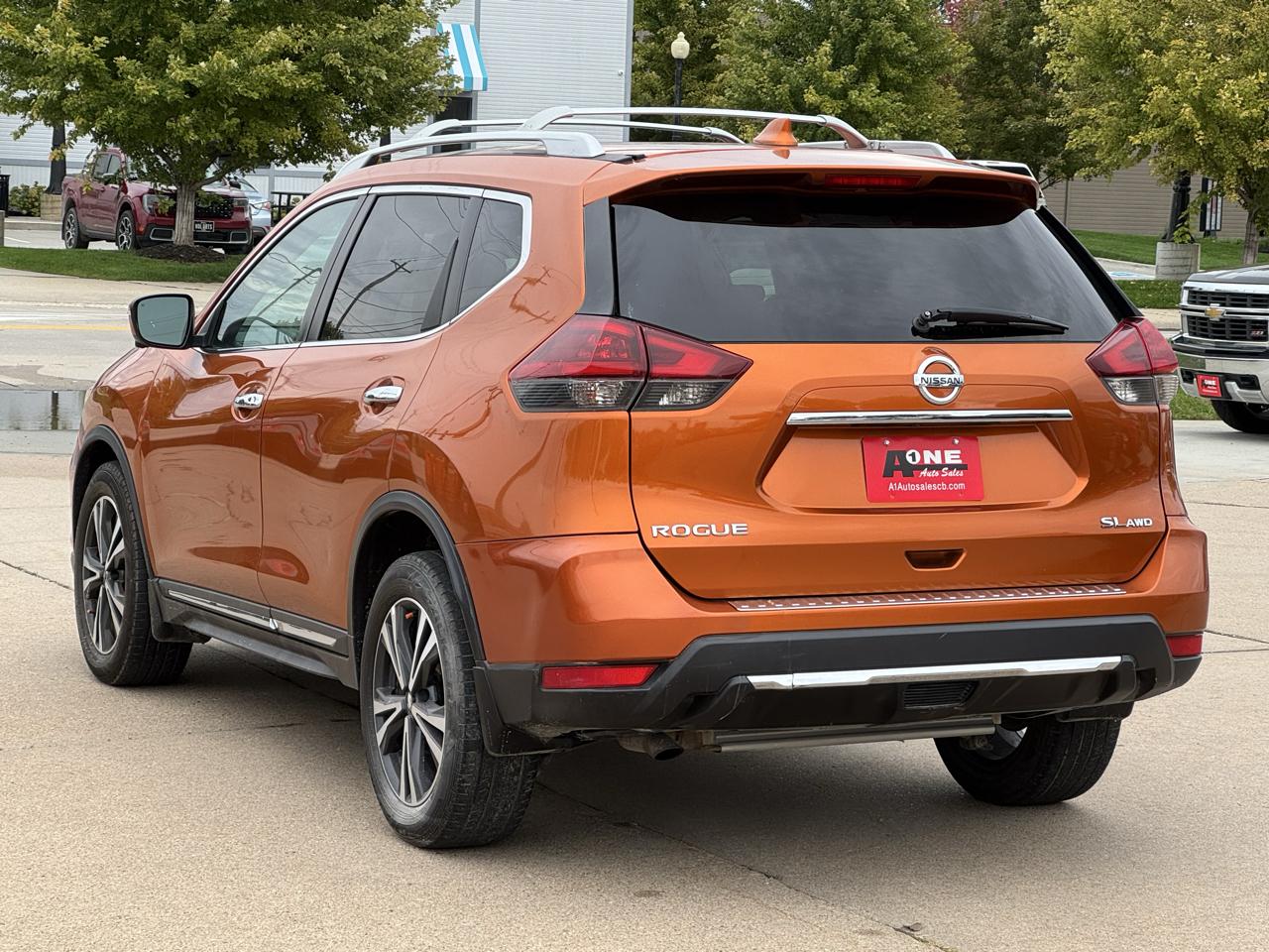 Nissan Rogue photo 8