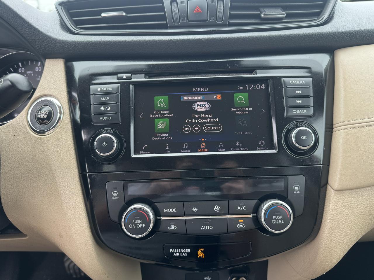 Nissan Rogue photo 14