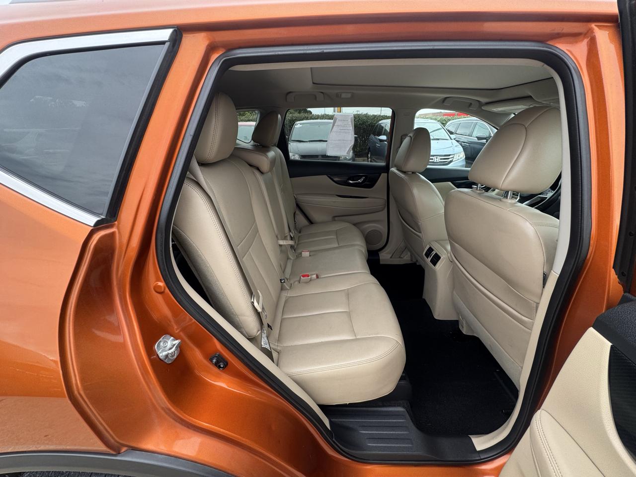 Nissan Rogue photo 20