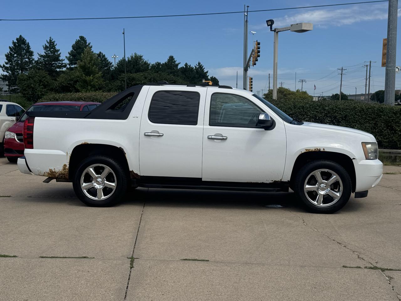Chevrolet Avalanche 4WD Crew Cab 130" LTZ 2007