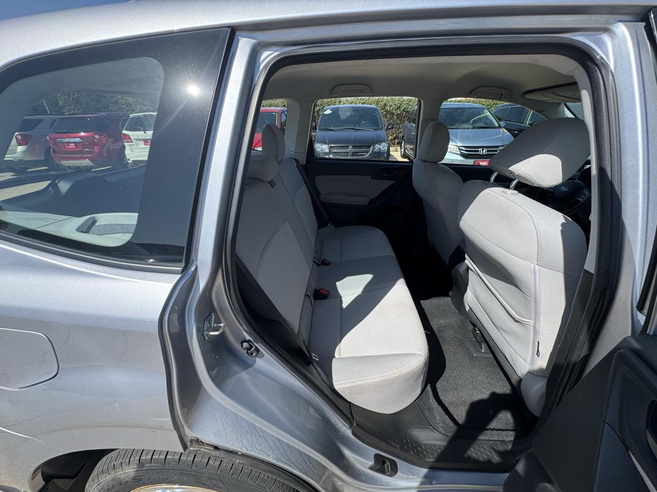 Subaru Forester 4dr CVT 2.5i PZEV 2015