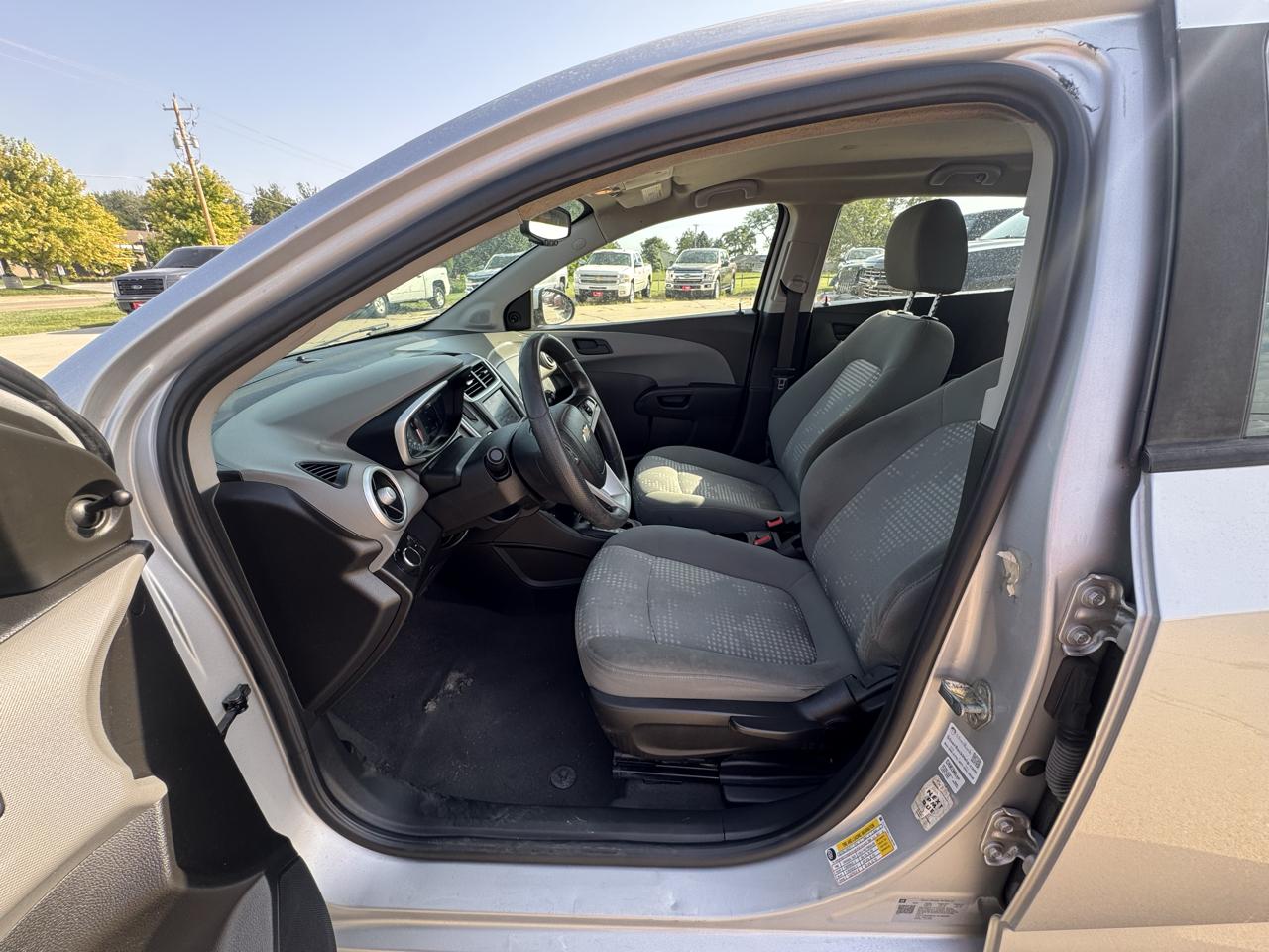 Chevrolet Sonic 5dr HB LT w/1FL 2020
