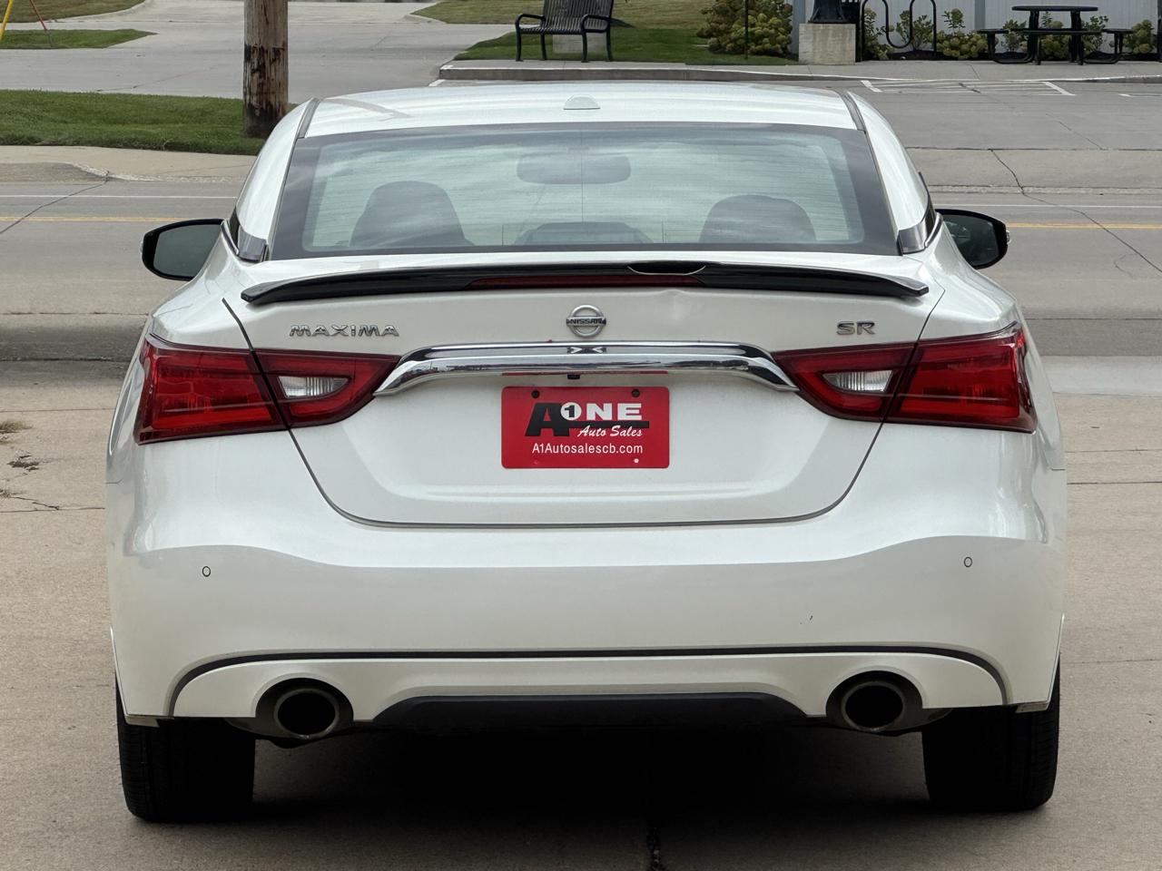 Nissan Maxima photo 7