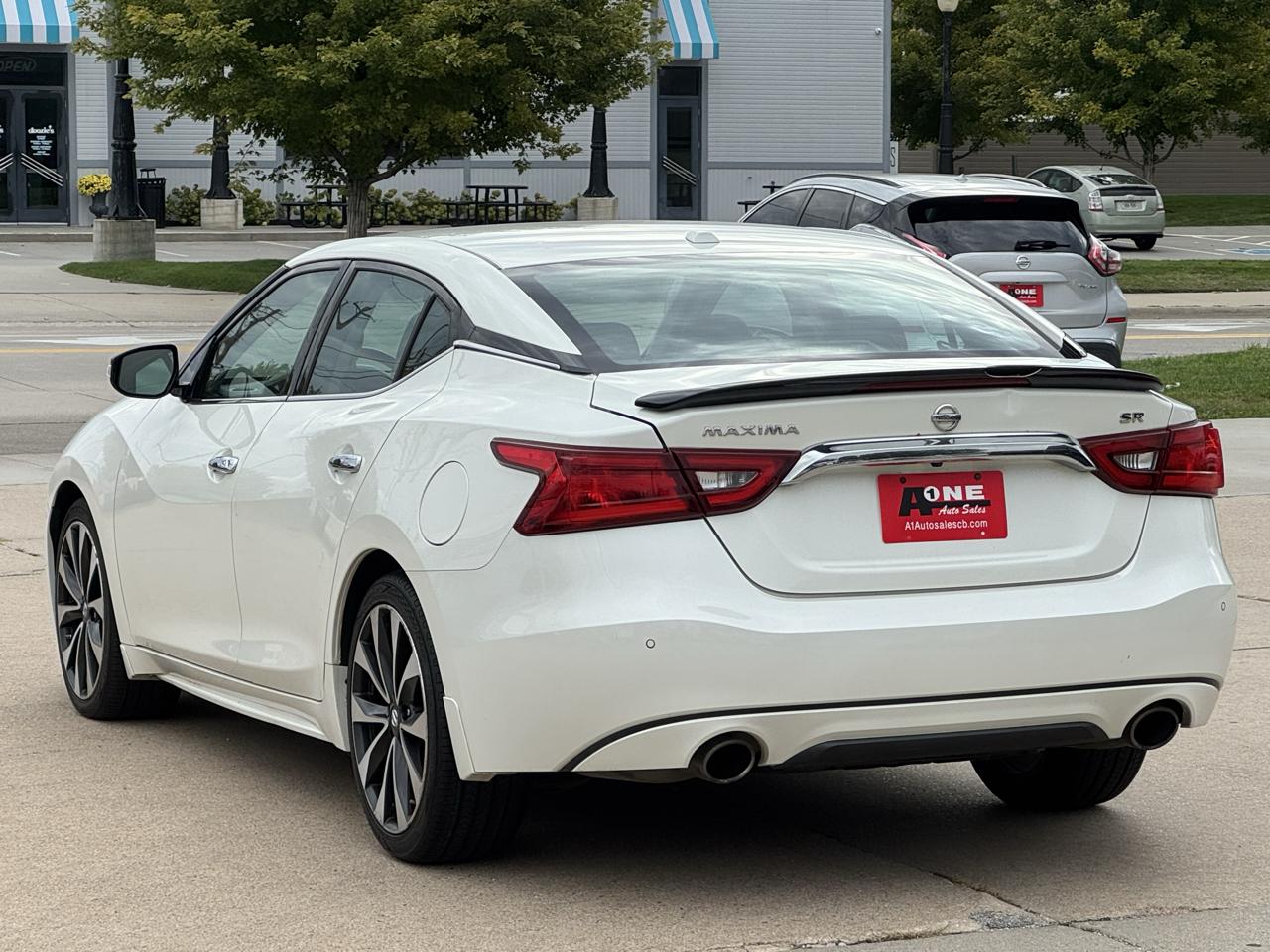 Nissan Maxima photo 8