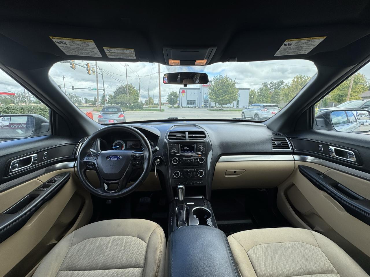 Ford Explorer Base 4WD 2017