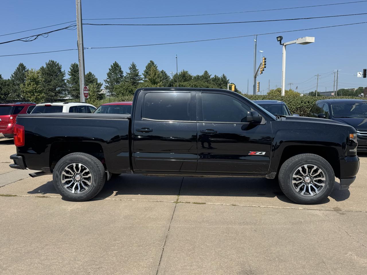 Chevrolet Silverado 1500 4WD Crew Cab 143.5" LTZ w/2LZ 2017