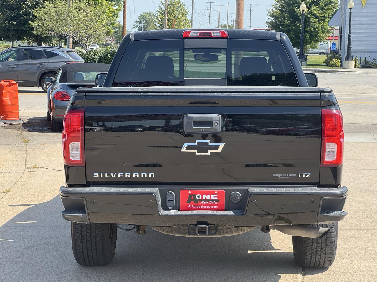 Chevrolet Silverado 1500 4WD Crew Cab 143.5" LTZ w/2LZ 2017