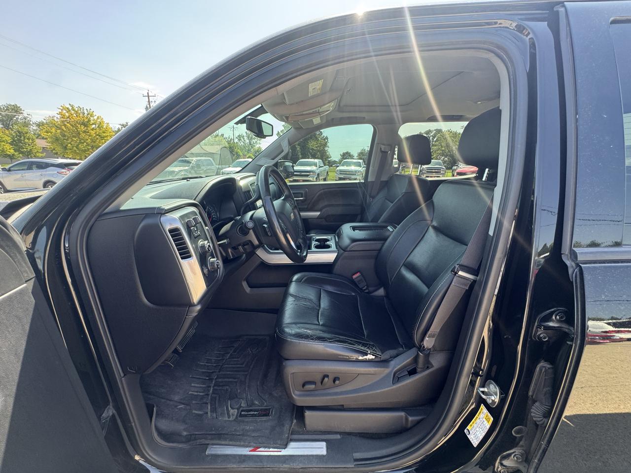 Chevrolet Silverado 1500 4WD Crew Cab 143.5" LTZ w/2LZ 2017