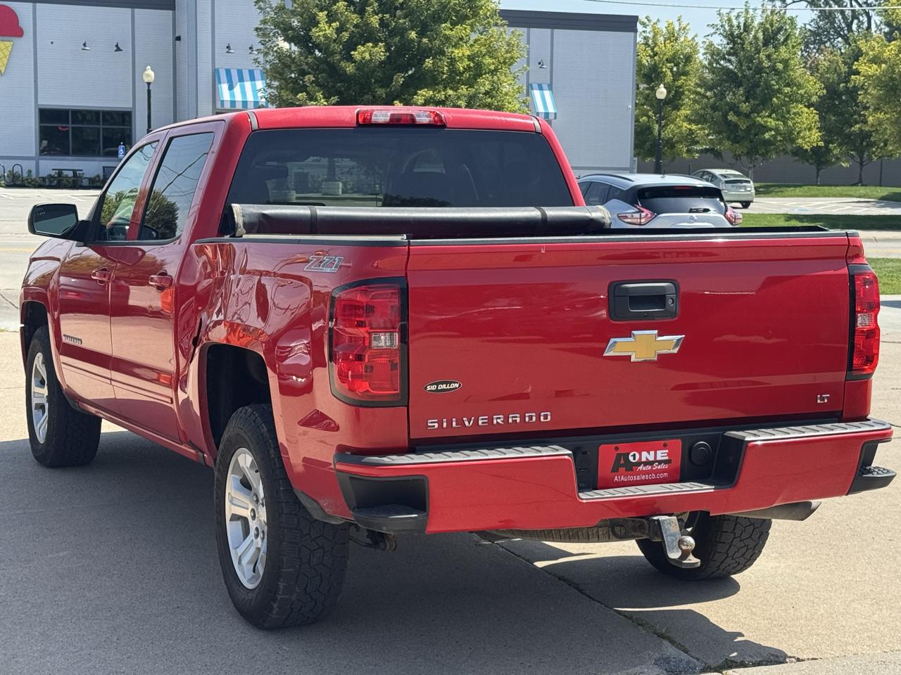 Chevrolet Silverado 1500 4WD Crew Cab 143.5" LT w/2LT 2016