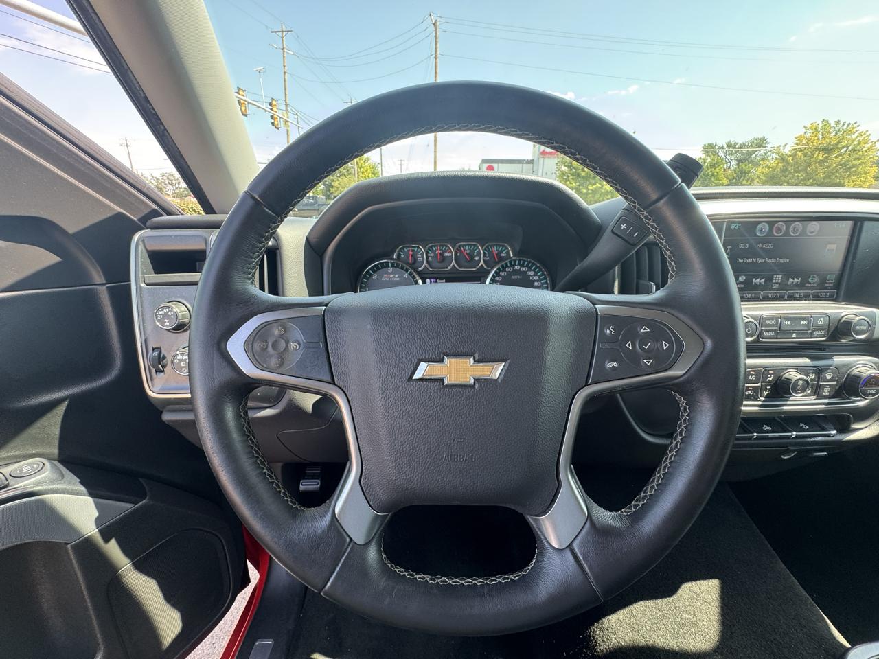 Chevrolet Silverado 1500 4WD Crew Cab 143.5" LT w/2LT 2016