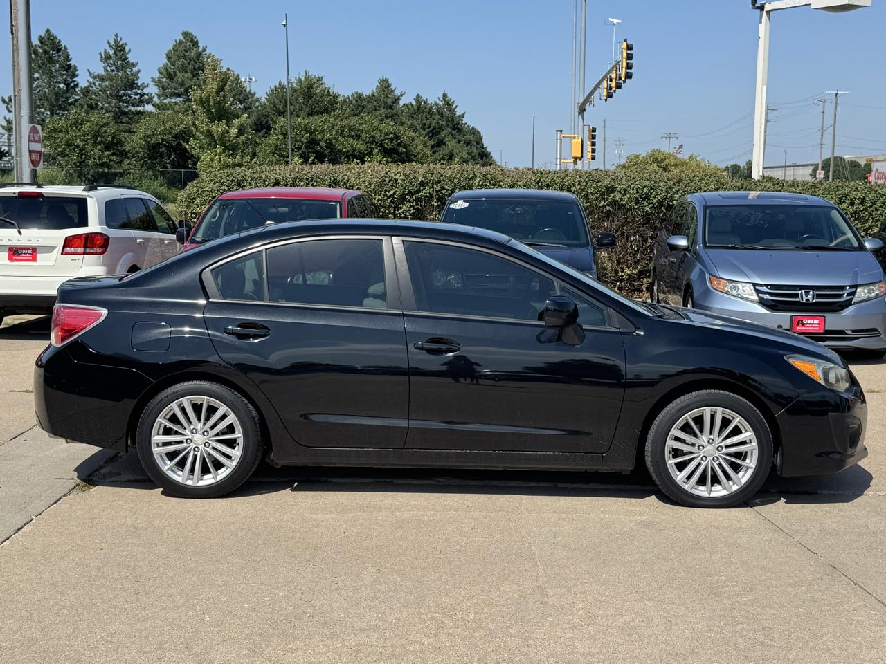 Subaru Impreza Sedan 4dr Auto 2.0i Premium 2014